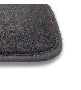 Tapis Sur Mesure Carat  Avants + coffre Surpiqûre Rouge